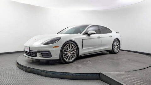 2017 Porsche Panamera 4