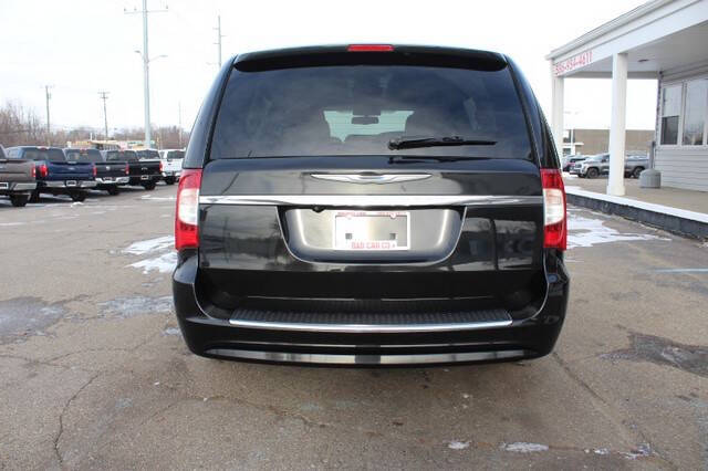 2015 Chrysler Town and Country Touring