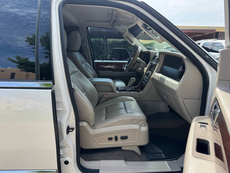 2012 Lincoln Navigator