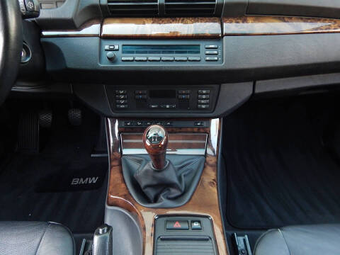 2003 BMW X5 3.0i