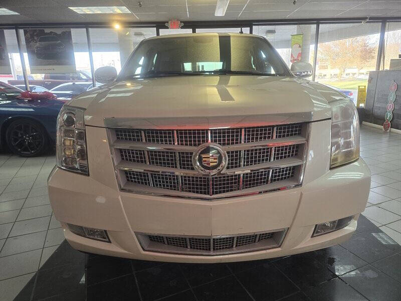 2012 Cadillac Escalade Platinum Edition