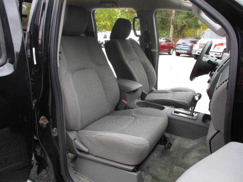 2016 Nissan Frontier SV