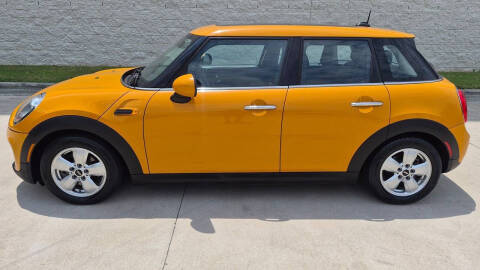2016 MINI Hardtop 4 Door Cooper