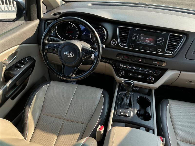 2017 Kia Sedona LX