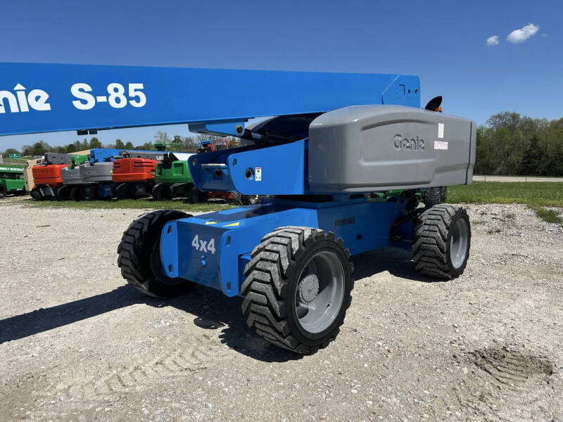 2016 Genie 85' Manlift