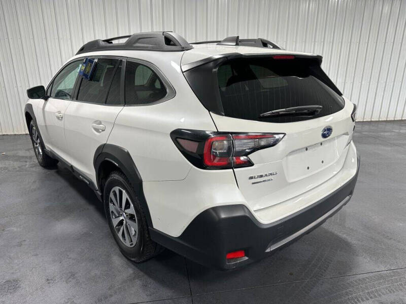 2023 Subaru Outback Premium