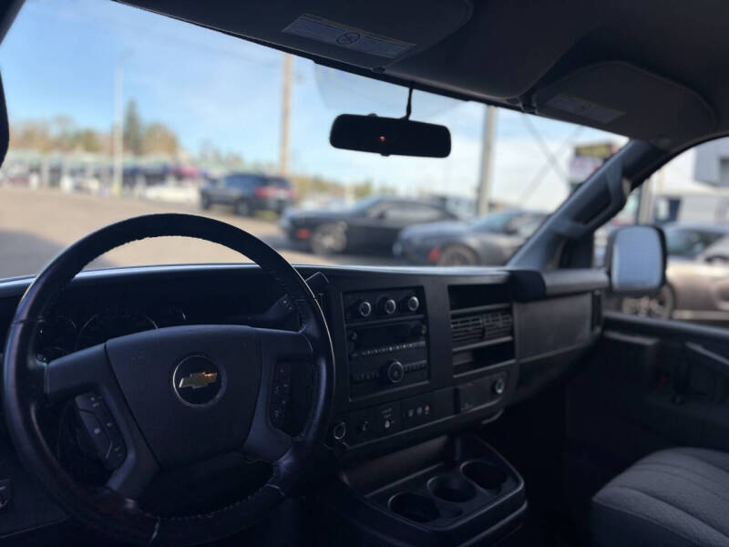 2021 Chevrolet Express 2500