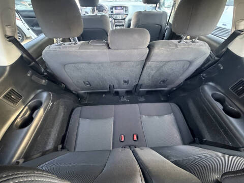 2020 Nissan Pathfinder S