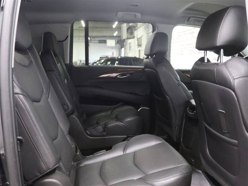 2019 Cadillac Escalade ESV Standard
