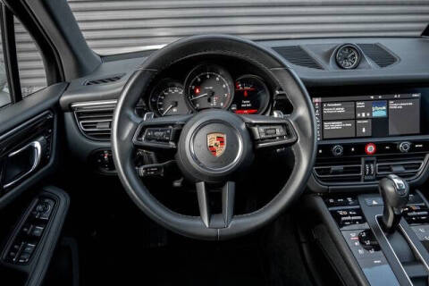 2022 Porsche Macan