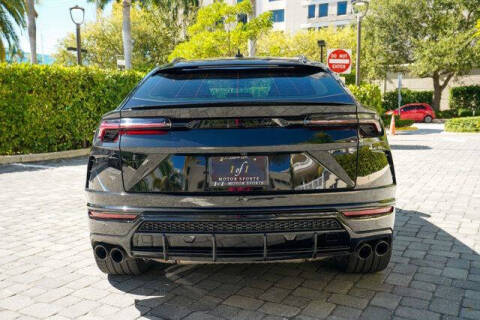 2022 Lamborghini Urus