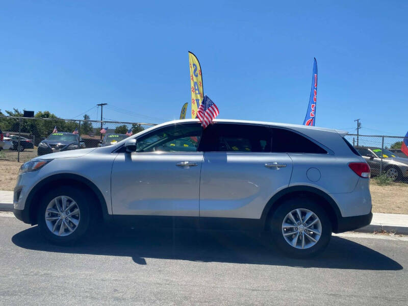 2017 Kia Sorento L