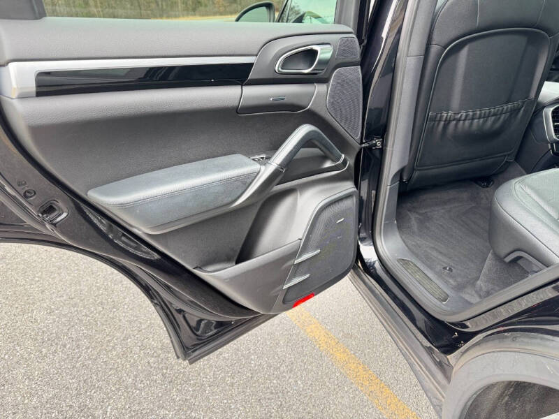 2014 Porsche Cayenne Platinum Diesel