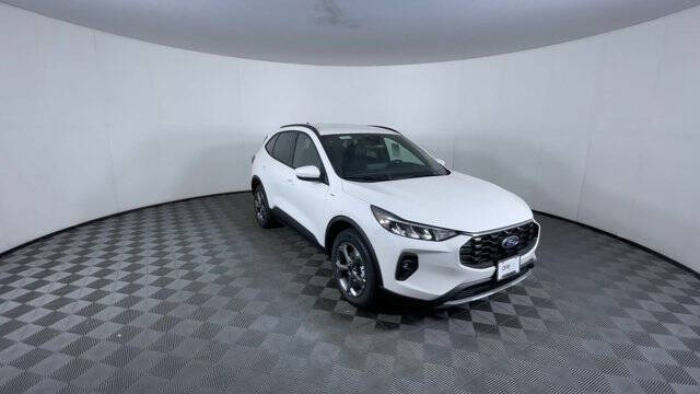 2026 Ford Escape Hybrid ST-Line Select