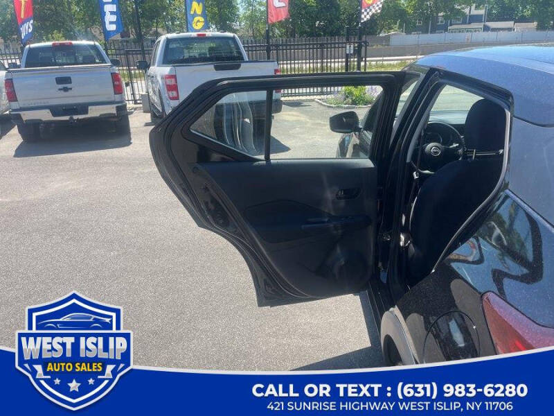 2024 Nissan Kicks S