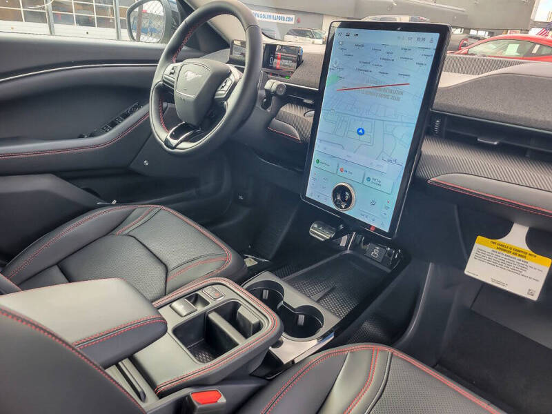 2025 Ford Mustang Mach-E Premium