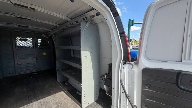 2017 Chevrolet Express 2500