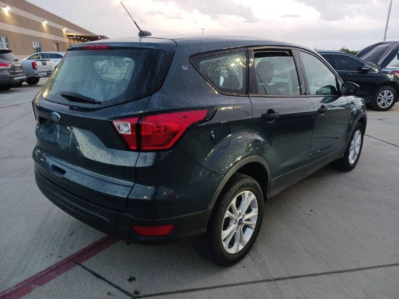 2019 Ford Escape S