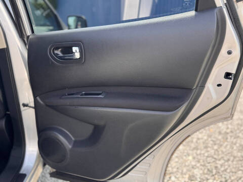 2012 Nissan Rogue S