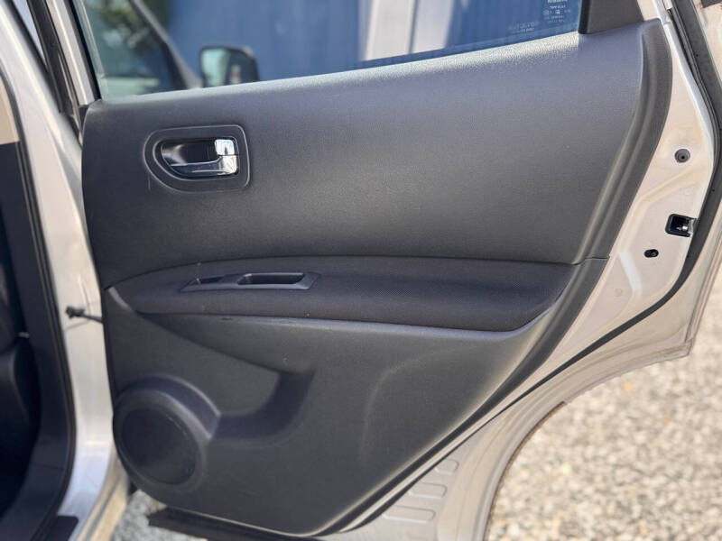 2012 Nissan Rogue S