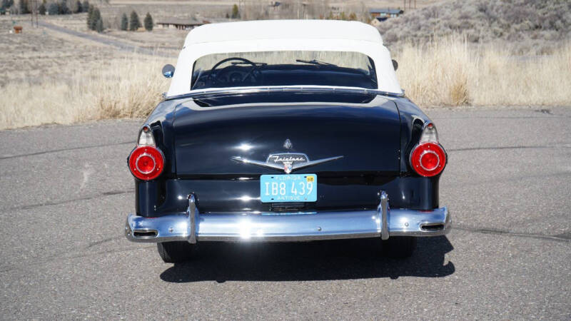 1956 Ford Fairlane