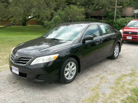 2011 Toyota Camry for sale at Hartman's Auto Sales in Victoria TX