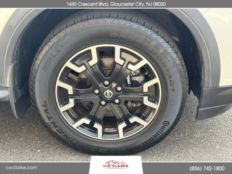 2020 Nissan Pathfinder SV