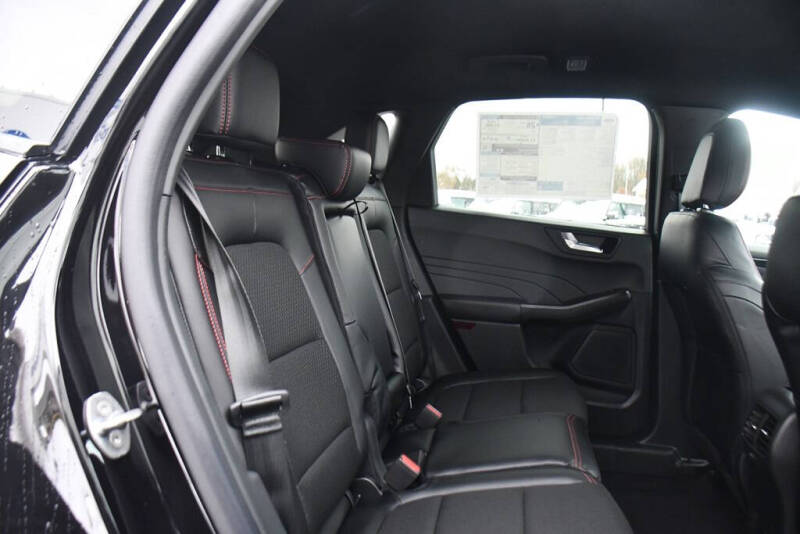 2026 Ford Escape ST-Line Select