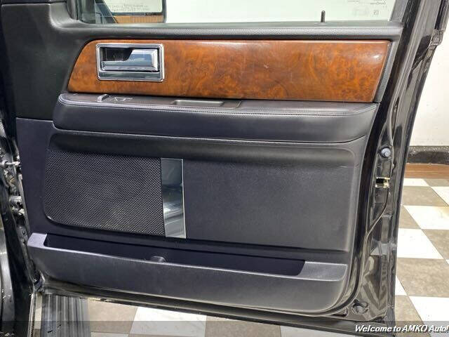 2016 Lincoln Navigator Select