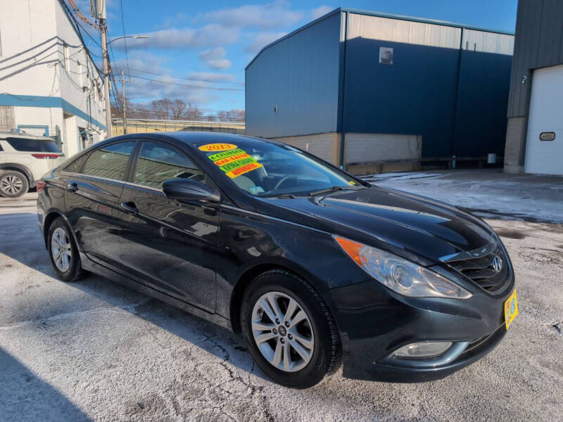 2013 Hyundai Sonata GLS's photo