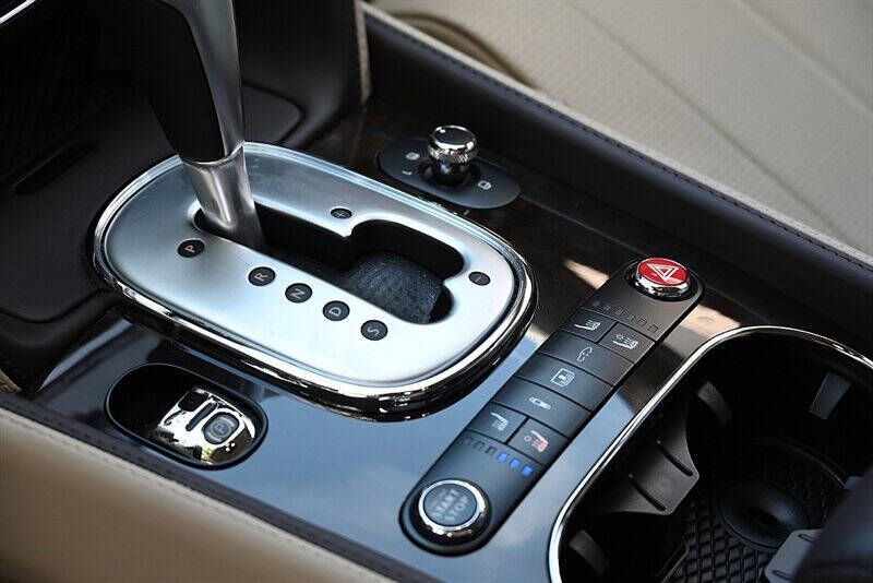 2014 Bentley Flying Spur 46