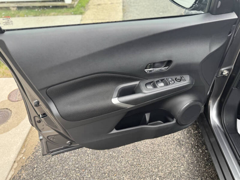 2024 Nissan Kicks SV