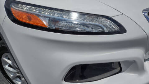 2017 Jeep Cherokee Sport