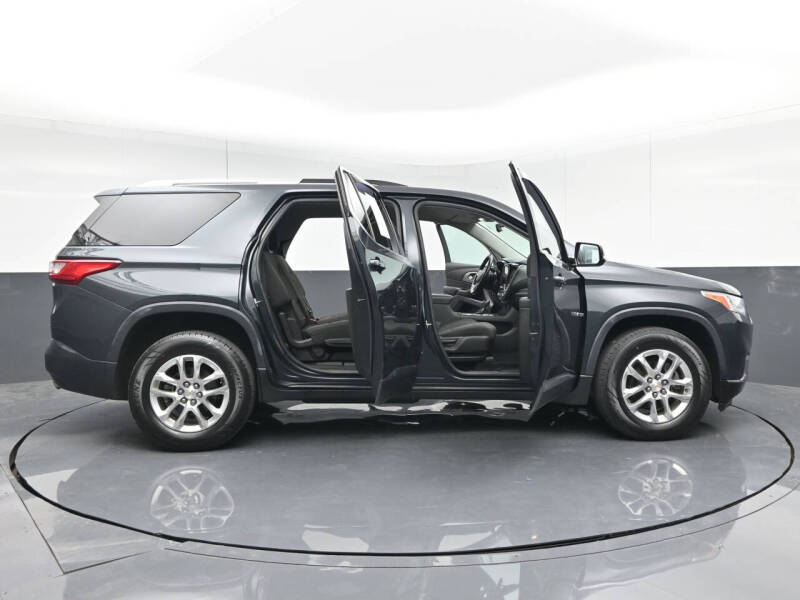 2018 Chevrolet Traverse LT Cloth