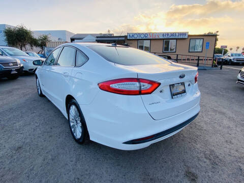 2013 Ford Fusion Hybrid SE