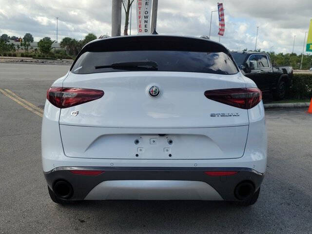 2022 Alfa Romeo Stelvio Ti