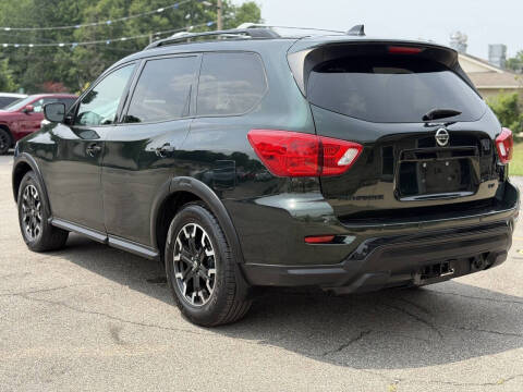 2020 Nissan Pathfinder SV