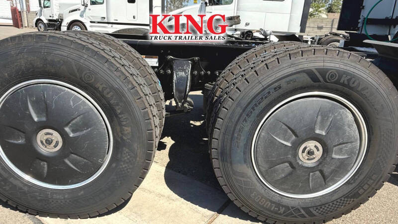 2023 Freightliner Cascadia