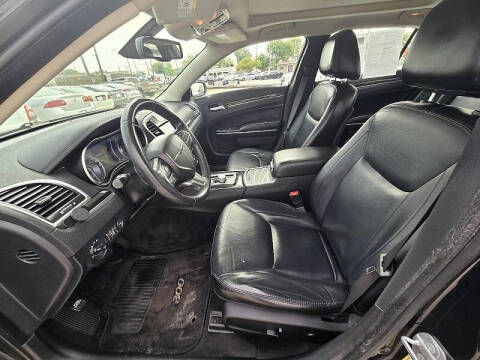 2016 Chrysler 300