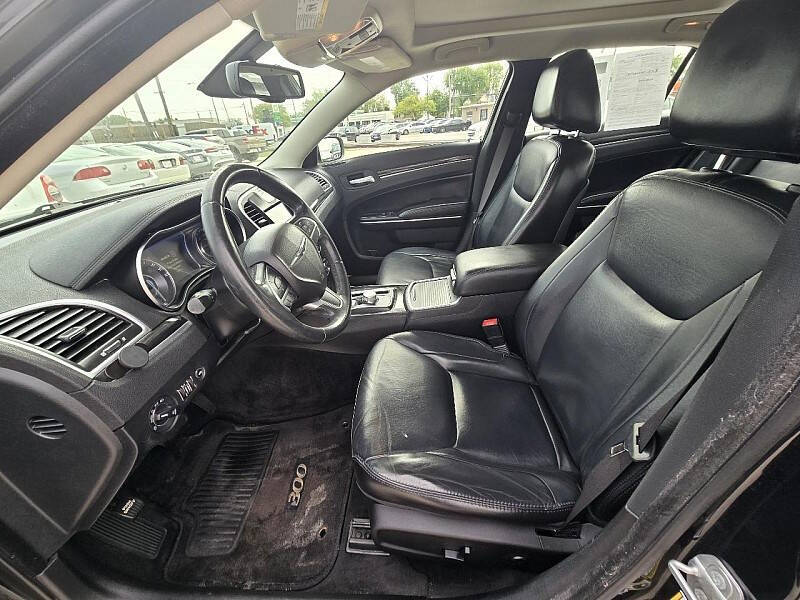2016 Chrysler 300