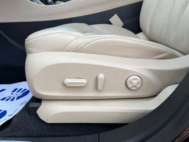 2020 Buick Envision 31