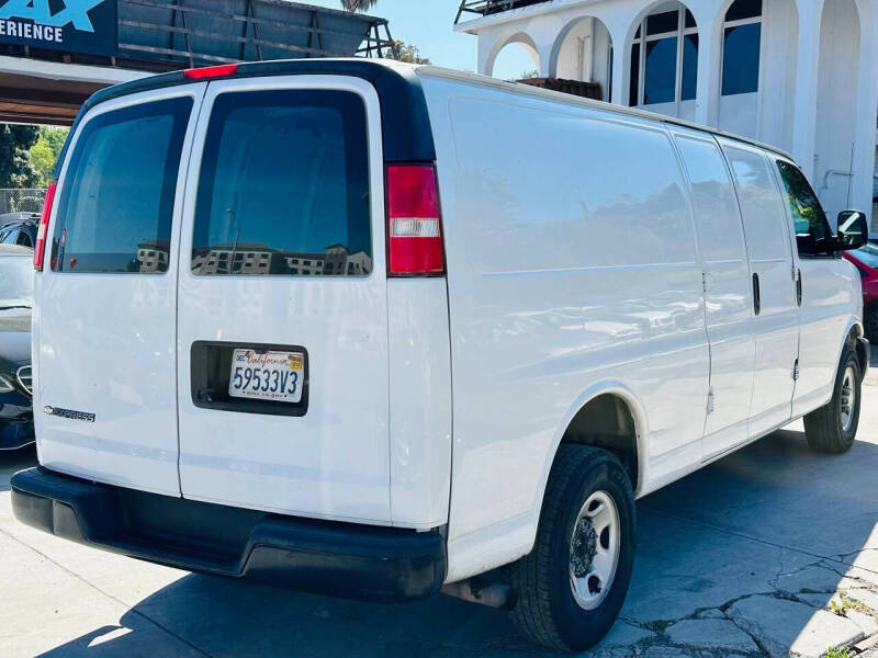 2019 Chevrolet Express 2500