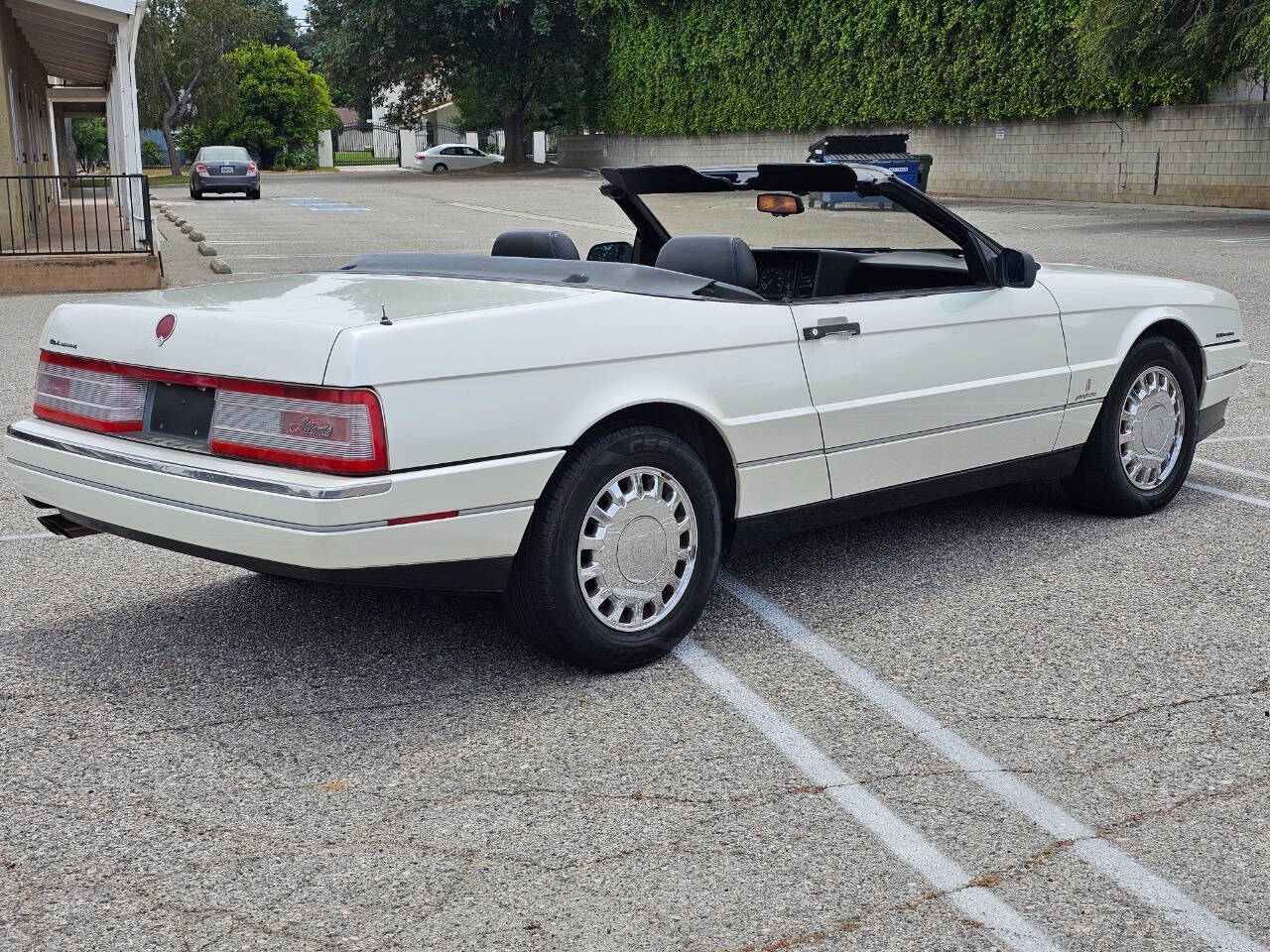 1993 Cadillac Allante 6
