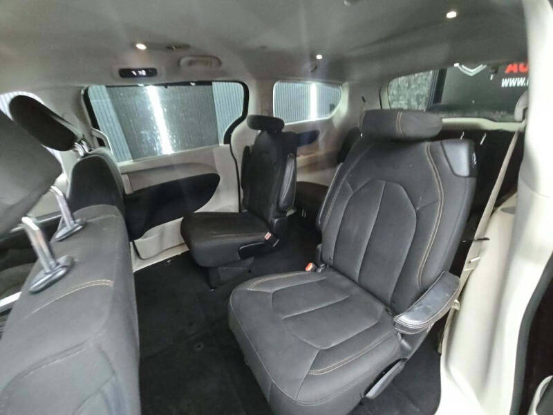 2018 Chrysler Pacifica Touring Plus