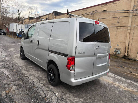 2014 Nissan NV200 SV