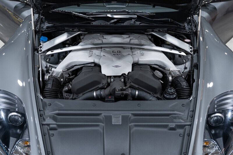 2010 Aston Martin DBS