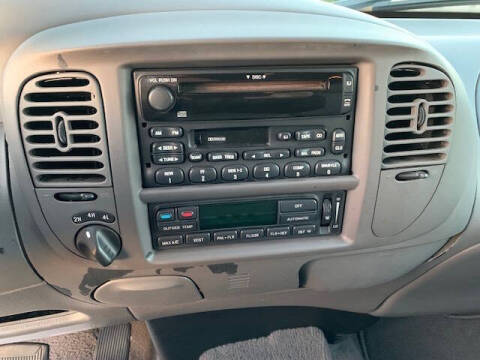 2003 Ford F-150 Lariat