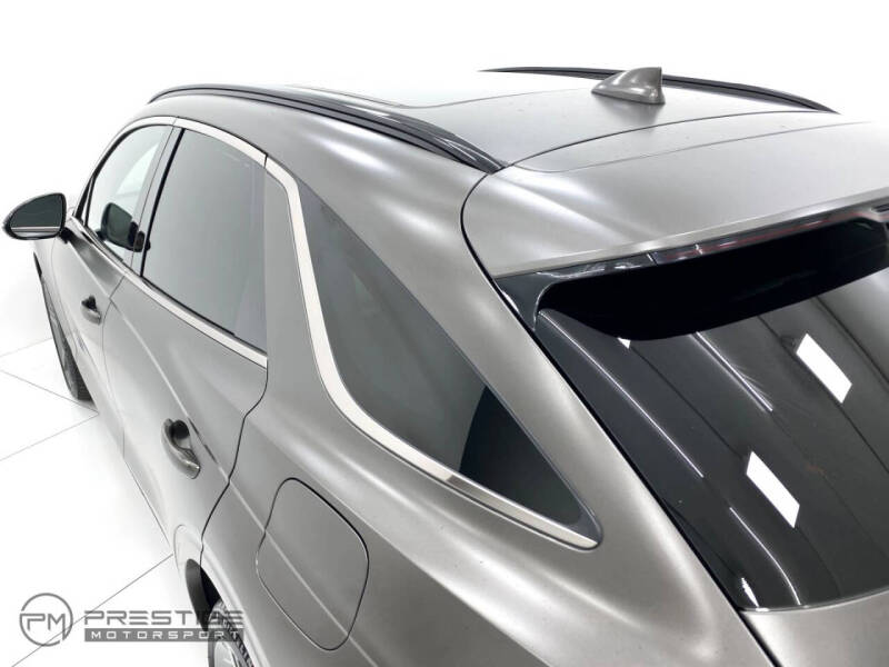 2023 Genesis GV70 2.5T Standard