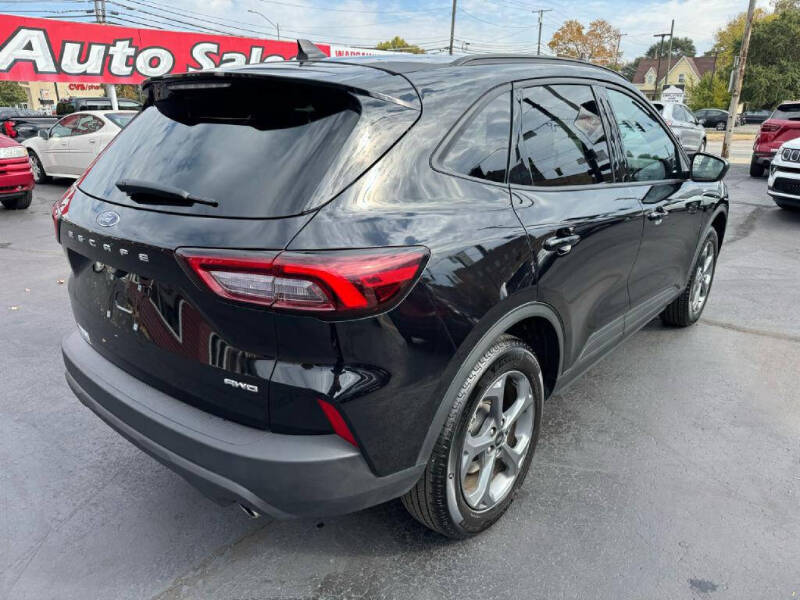 2025 Ford Escape ST-Line
