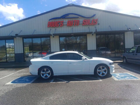 2015 Dodge Charger for sale at DOUG'S AUTO SALES INC in Pleasant View TN